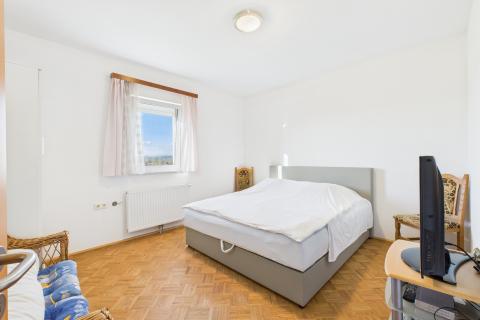 Zapre&scaron;ić-Jablanovec četverosoban stan s dva balkona - REZERVIRANO