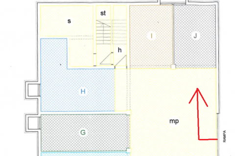 Rovinj, luksuzni stan 200m od plaže, garaža + parking mjesto