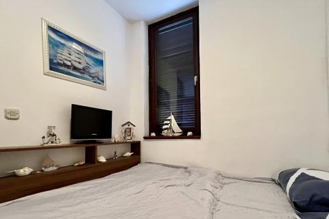 Istra, Červar-Porat - stan s dvije spavaće sobe i dvije terase 100 m od mora