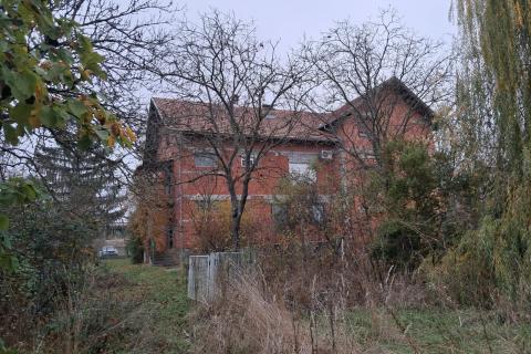 Orahovica, kuća 198 m2 + okućnica 5017 m2 