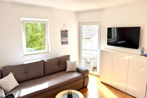 Flat/Appartement Njivice, Omi&scaron;alj, 17m2