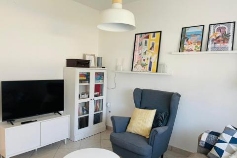 Istra,Loborika-kuća sa velikom okućnicom i garažom