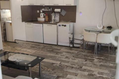 Senj, stari grad &ndash; renoviran apartman 37 m&sup2;