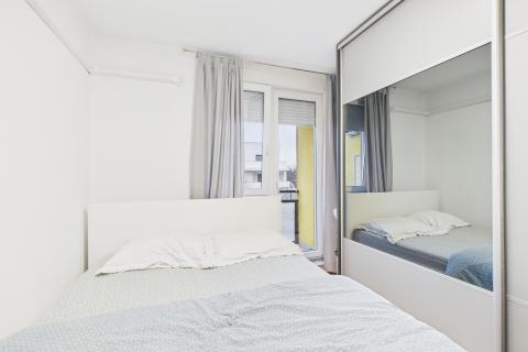 Zagreb, Oranice - dvosoban stan s lođom i parkingom