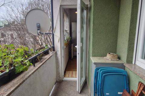 Istra, Pula, Centar - stan 62 m2, 2 balkona, parking, namje&scaron;ten