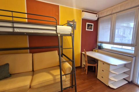 Istra, Pula, Centar - stan 62 m2, 2 balkona, parking, namje&scaron;ten