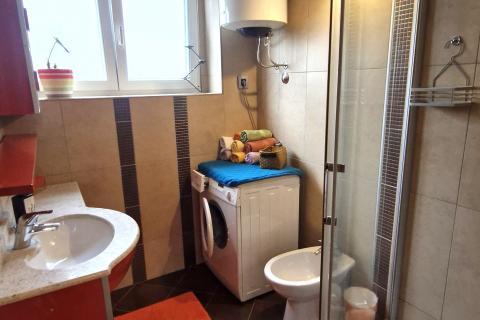 Istra, Pula, Centar - stan 62 m2, 2 balkona, parking, namje&scaron;ten