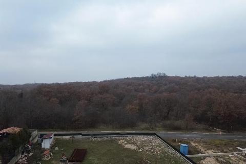 Istra Buje,Momjan-Građevinsko zemlji&scaron;te sa započetom gradnjom