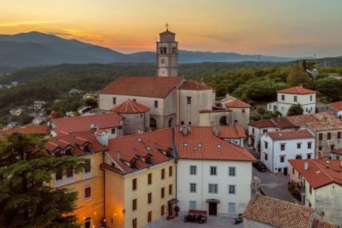 Kastav - garaža u centru