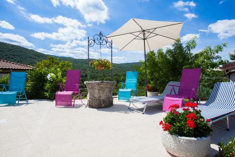 Matulji, Veli Brgud, obnovljena kamena kuća s bazenom i garažom