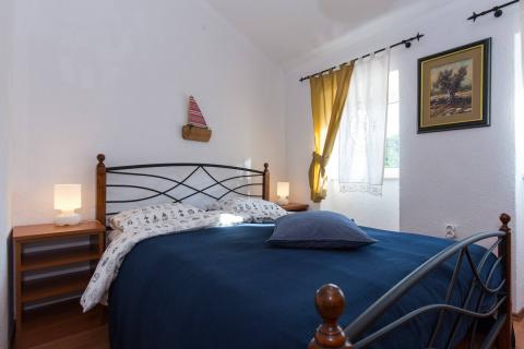 Matulji, Veli Brgud, obnovljena kamena kuća s bazenom i garažom