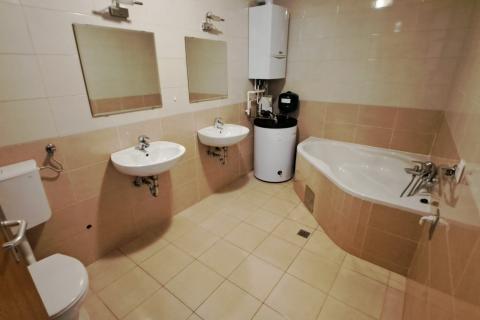 Zagreb, Dubrava - stan s 2 spavaće sobe, 2 parkirna mjesta, vrt