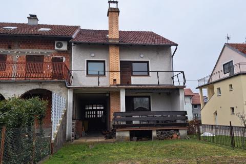 Zagreb, Dubrava - obiteljska kuća katnica 200 m2, okućnica, mirna ulica