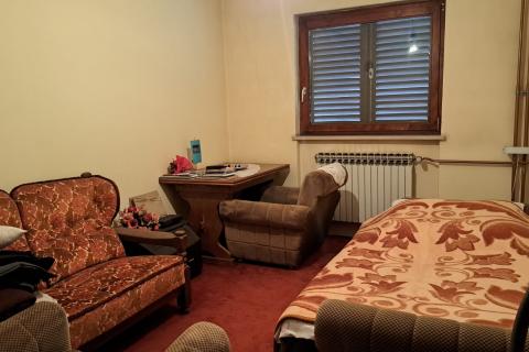 Zagreb, Dubrava - obiteljska kuća katnica 200 m2, okućnica, mirna ulica