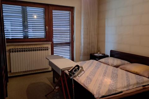 Zagreb, Dubrava - obiteljska kuća katnica 200 m2, okućnica, mirna ulica