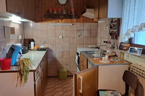 Zagreb, Dubrava - obiteljska kuća katnica 200 m2, okućnica, mirna ulica