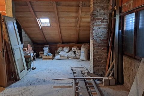 Zagreb, Dubrava - obiteljska kuća katnica 200 m2, okućnica, mirna ulica