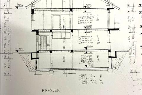 Zagreb, Dubrava - obiteljska kuća katnica 200 m2, okućnica, mirna ulica