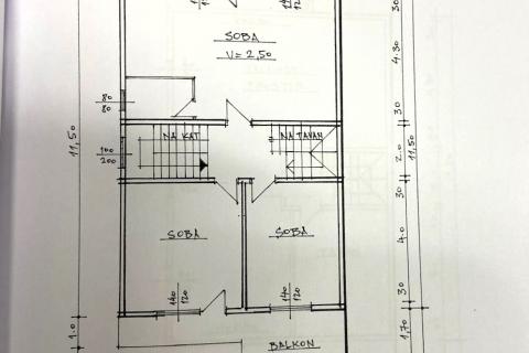 Zagreb, Dubrava - obiteljska kuća katnica 200 m2, okućnica, mirna ulica