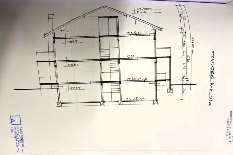 Zagreb, Dubrava - obiteljska kuća katnica 200 m2, okućnica, mirna ulica
