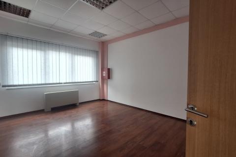 Zagreb,iznajmljuje se 145 m2 modernog poslovnog prostora u Lučkom