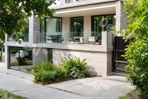 Krk-grad,etaža s pogledom,okućnica 245 m2