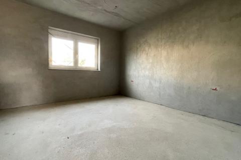 Krk-grad,etaža s pogledom,okućnica 245 m2