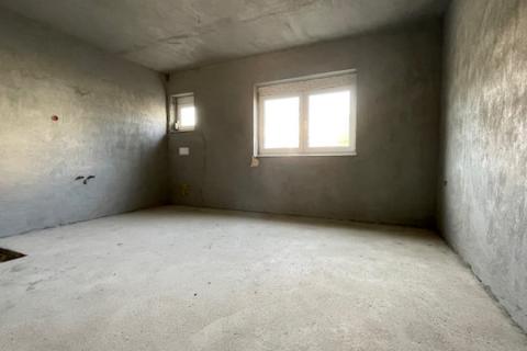 Krk-grad,etaža s pogledom,okućnica 245 m2