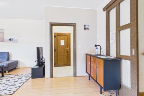 Rovinj, stan 86 m2, 2 spavaće sobe, parking, do centra