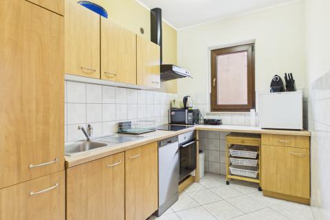 Rovinj, stan 86 m2, 2 spavaće sobe, parking, do centra