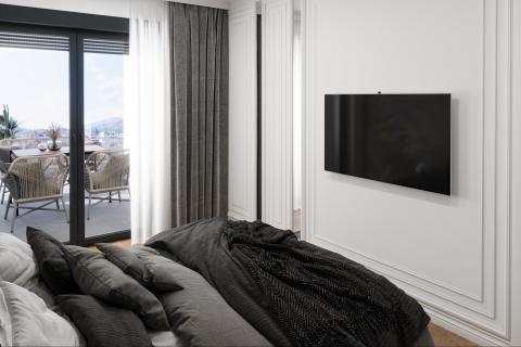 Trosoban stan s krovnom terasom u novogradnji