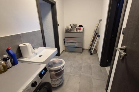 Istra, Kanfanar - stan u centru 90m2