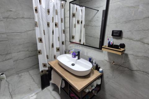 Istra, Kanfanar - stan u centru 90m2