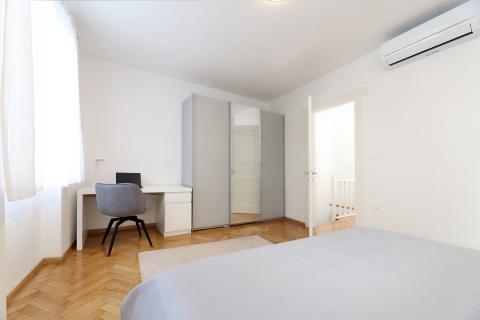 Opatija, Mo&scaron;ćenička Draga- stan za najam prvi red do mora