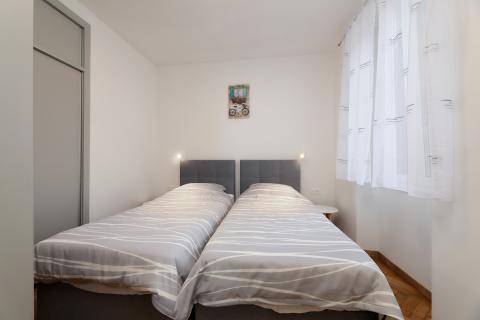 Opatija, Mo&scaron;ćenička Draga- stan za najam prvi red do mora