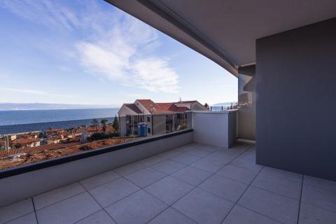 Opatija,Lovran- novogradnja s garažom, okućnicom, blizu mora