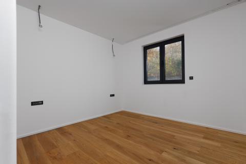 Opatija,Lovran- penthouse s garažom i okućnicom, blizu mora