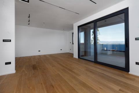 Opatija,Lovran- novogradnja s garažom, okućnicom, blizu mora