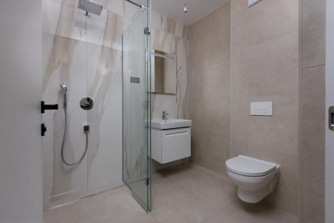 Opatija,Lovran- novogradnja s garažom, okućnicom, blizu mora