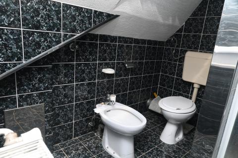 Gare&scaron;nica, centar - vi&scaron;e nekretnina na jednoj parceli-stambeno poslovna prilika