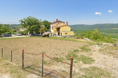 Istra, Motovun okolica - građevinsko zemlji&scaron;te