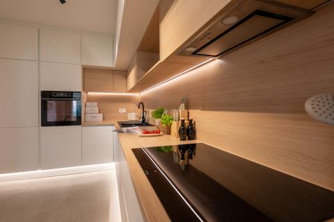 Poreč, okolica, samostojeća kuća sa velikom građevinskom parcelom