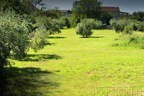 Stavbno zemlji&scaron;če Umag, 1.050m2