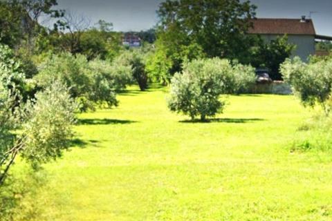 Stavbno zemlji&scaron;če Umag, 1.050m2