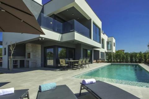 Дом Poreč, 350m2