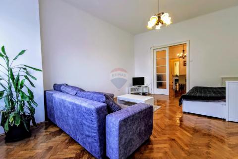 Rijeka, Centar, 3S+DB stan na drugom katu u zgradi s liftom