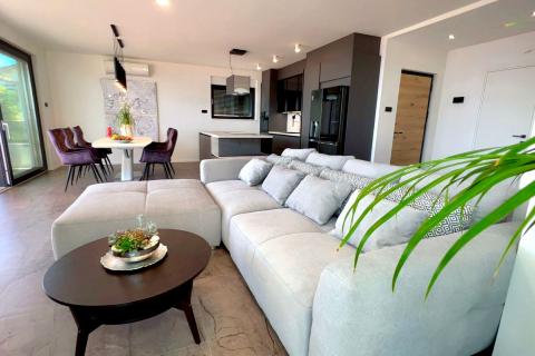 Wohnung Ičići, Opatija - Okolica, 150m2