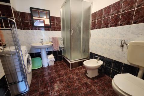 Flat/Appartement Mlaka, Rijeka, 82m2