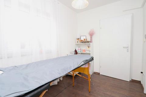 Zagreb, Remete &ndash; stan s velikom terasom, 59m2