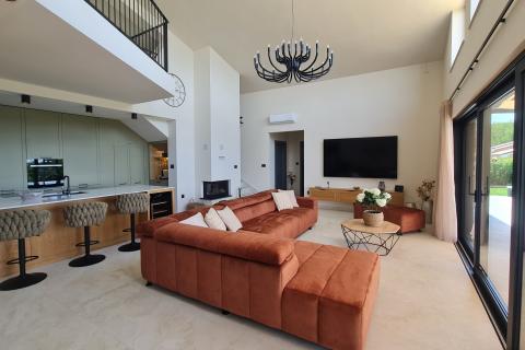 Huis Zamask, Pazin - Okolica, 240m2